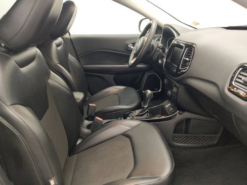 Used 2021 Jeep Compass Latitude w/ Sun and Sound Group FWD image 21