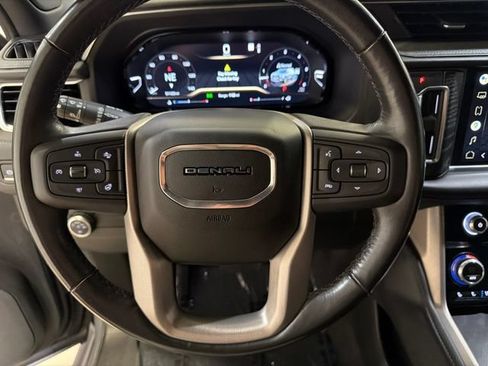 Used 2022 GMC Yukon Denali AWD/4WD image 14