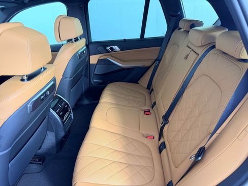 New 2026 BMW X5 xDrive40i AWD/4WD image 21