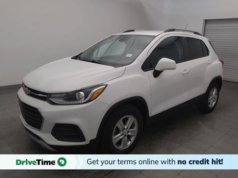 Used 2021 Chevrolet Trax LT FWD image 1