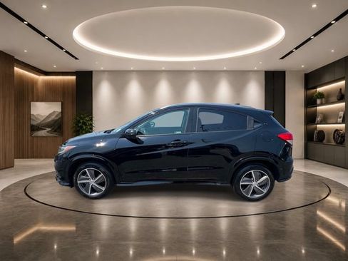 Used 2019 Honda HR-V Touring image 5