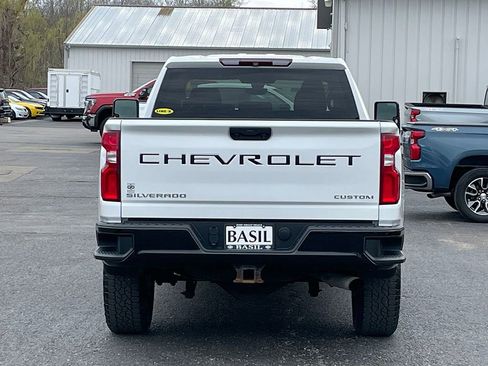 Used 2020 Chevrolet Silverado 2500 Custom w/ Custom Value Package AWD/4WD image 12
