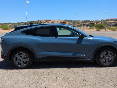 Used 2023 Ford Mustang Mach-E Select RWD image 3