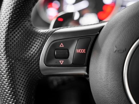 Used 2015 Audi R8 V10 w/ Full Leather Package image 15