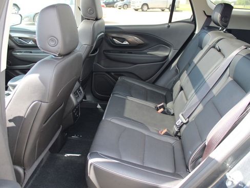 Used 2018 GMC Terrain Denali w/ GMC Pro Grade Package AWD/4WD image 7