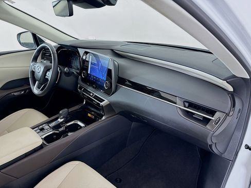 Certified 2024 Lexus RX 350 AWD w/ Accessory Package (K3) image 27