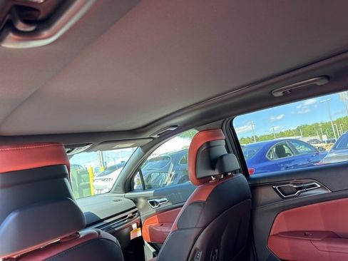 New 2026 Kia Sportage SX image 8