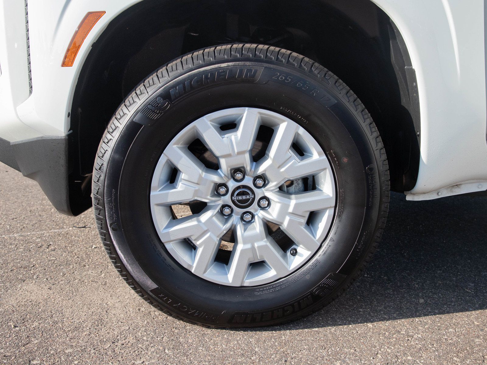 Used 2024 Nissan Frontier SV w/ SV Convenience Package AWD/4WD image 30