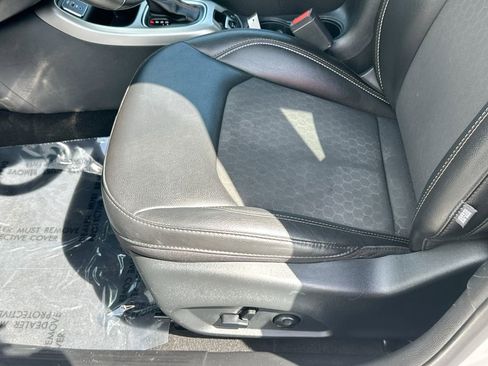 Used 2021 Jeep Compass Latitude w/ Sun and Sound Group image 20