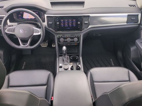 Used 2021 Volkswagen Atlas SEL R-Line image 16