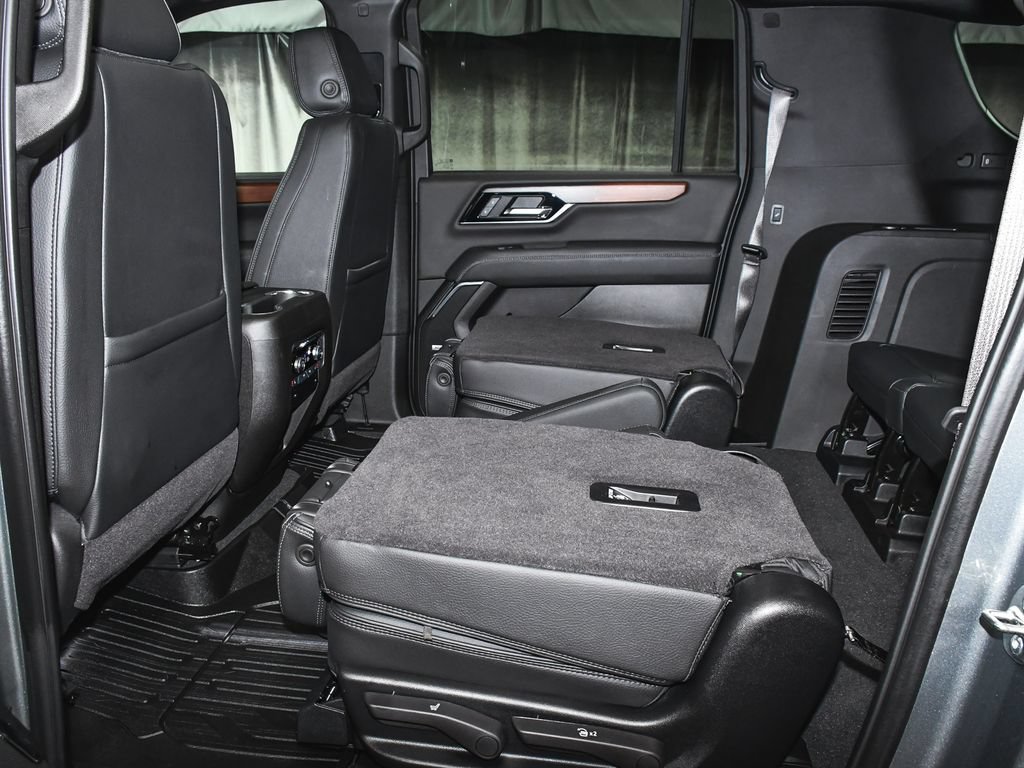 Used 2026 GMC Yukon XL Denali w/ Sun & Power Step Package AWD/4WD image 51