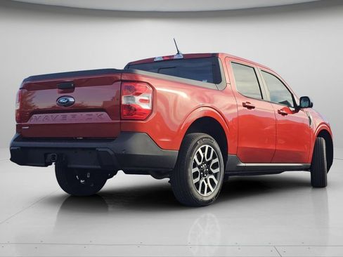 Used 2024 Ford Maverick Lariat image 9