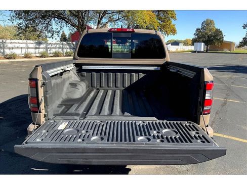 Used 2023 Nissan Frontier PRO-4X w/ Pro-4X Premium Package image 11