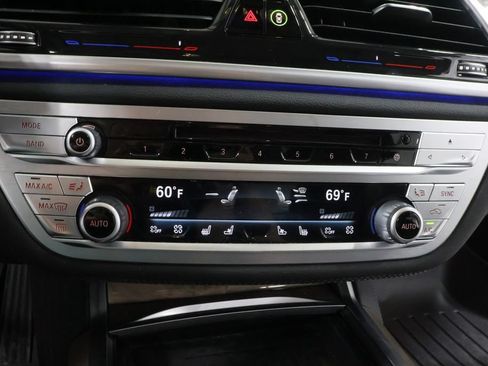 Used 2020 BMW 740i xDrive w/ Premium Package AWD/4WD image 11