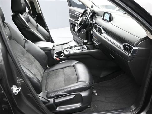 Used 2017 MAZDA CX-5 Touring w/ Preferred Equipment Package image 27