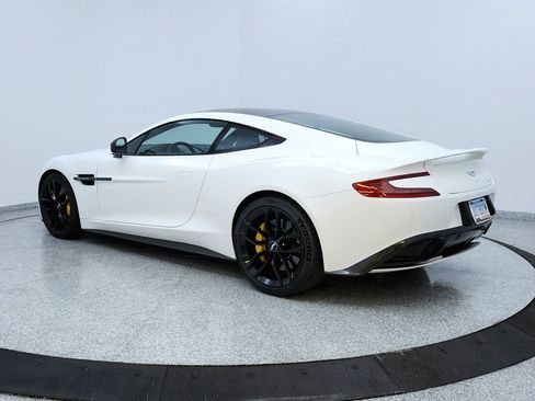 Used 2015 Aston Martin Vanquish Coupe image 43