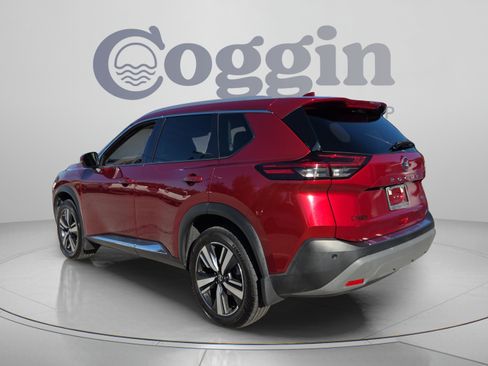 Used 2021 Nissan Rogue SL FWD image 3