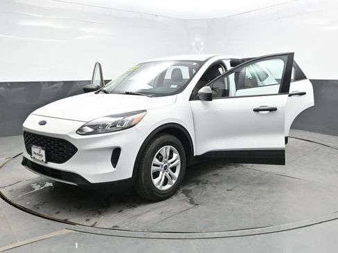 Used 2022 Ford Escape S AWD/4WD image 40