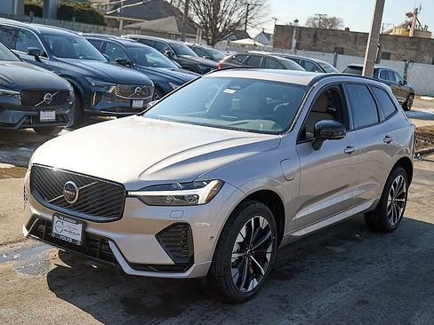 New 2026 Volvo XC60 T8 Plus w/ Protection Package Premier image 6