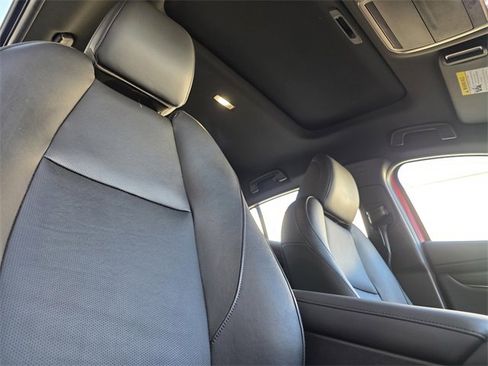 Used 2020 MAZDA MAZDA3 Premium image 17