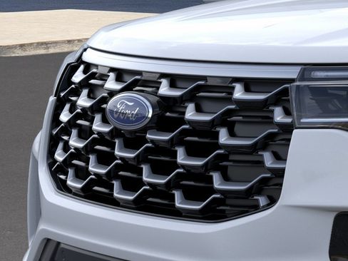 New 2026 Ford Explorer Platinum AWD/4WD image 18