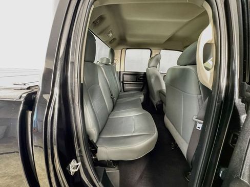 Used 2017 RAM 1500 Express w/ Black Ram 1500 Express Group AWD/4WD image 26