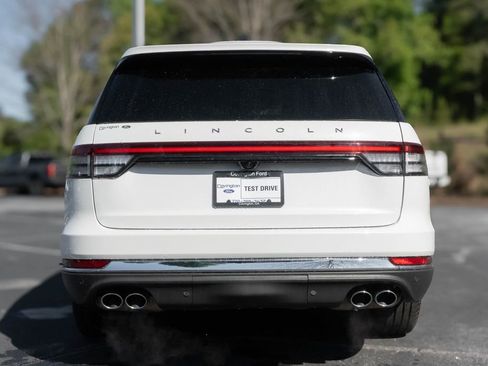 Used 2025 Lincoln Aviator Reserve w/ Illumination Package RWD image 10