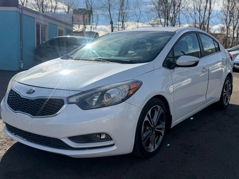 Used 2016 Kia Forte EX FWD image 4