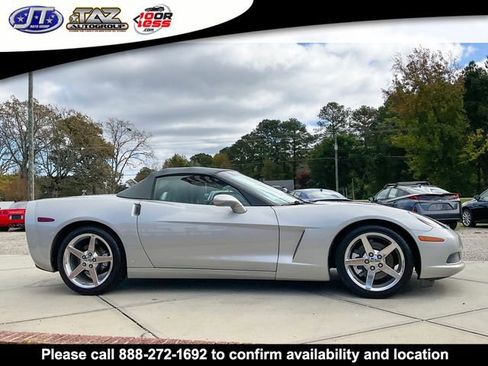 Used 2007 Chevrolet Corvette Convertible w/ Preferred Equipment Group image 7