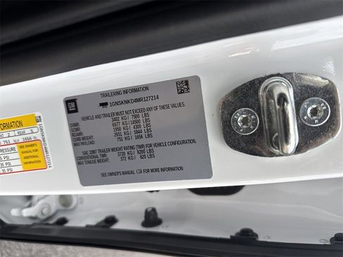 Used 2021 Chevrolet Tahoe LT w/ LT Signature Package image 28