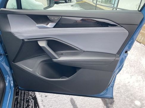 New 2026 Volkswagen Tiguan SE image 46