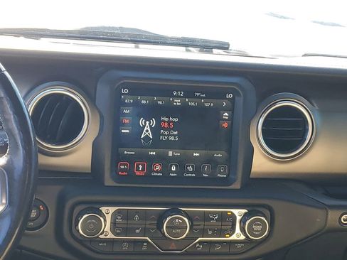 Used 2019 Jeep Wrangler Unlimited Rubicon AWD/4WD image 14