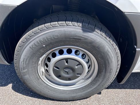 New 2025 Mercedes-Benz Sprinter 2500 image 12