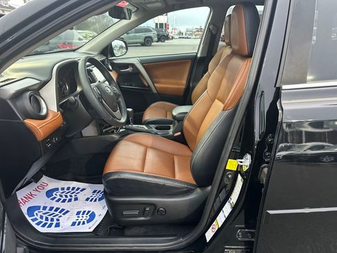 Used 2017 Toyota RAV4 Limited image 9