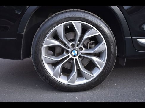 Used 2016 BMW X3 xDrive28i w/ Premium Package image 40