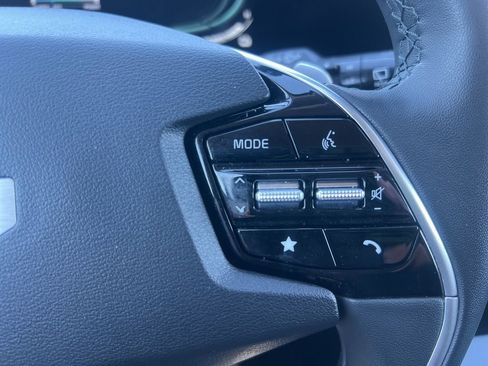 Certified 2023 Kia Niro EX image 58