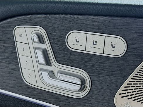 New 2026 Mercedes-Benz GLS 450 4MATIC image 22