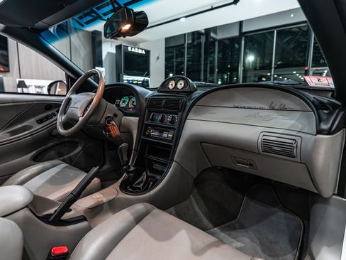 Used 1997 Ford Mustang Convertible image 22