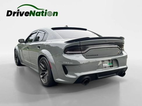 Used 2018 Dodge Charger R/T RWD image 7