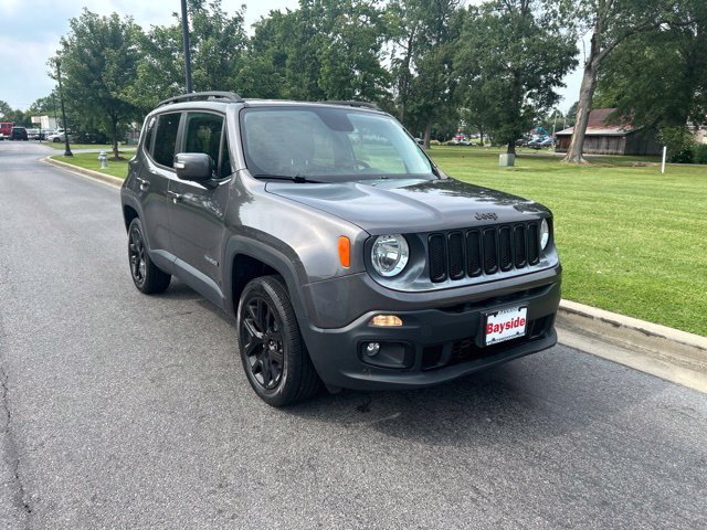 Used 2016 Jeep Renegade Latitude AWD/4WD image 24