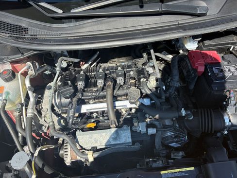 Used 2025 Nissan Versa SV image 27