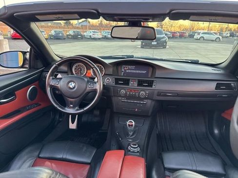Used 2013 BMW M3 Convertible RWD image 32