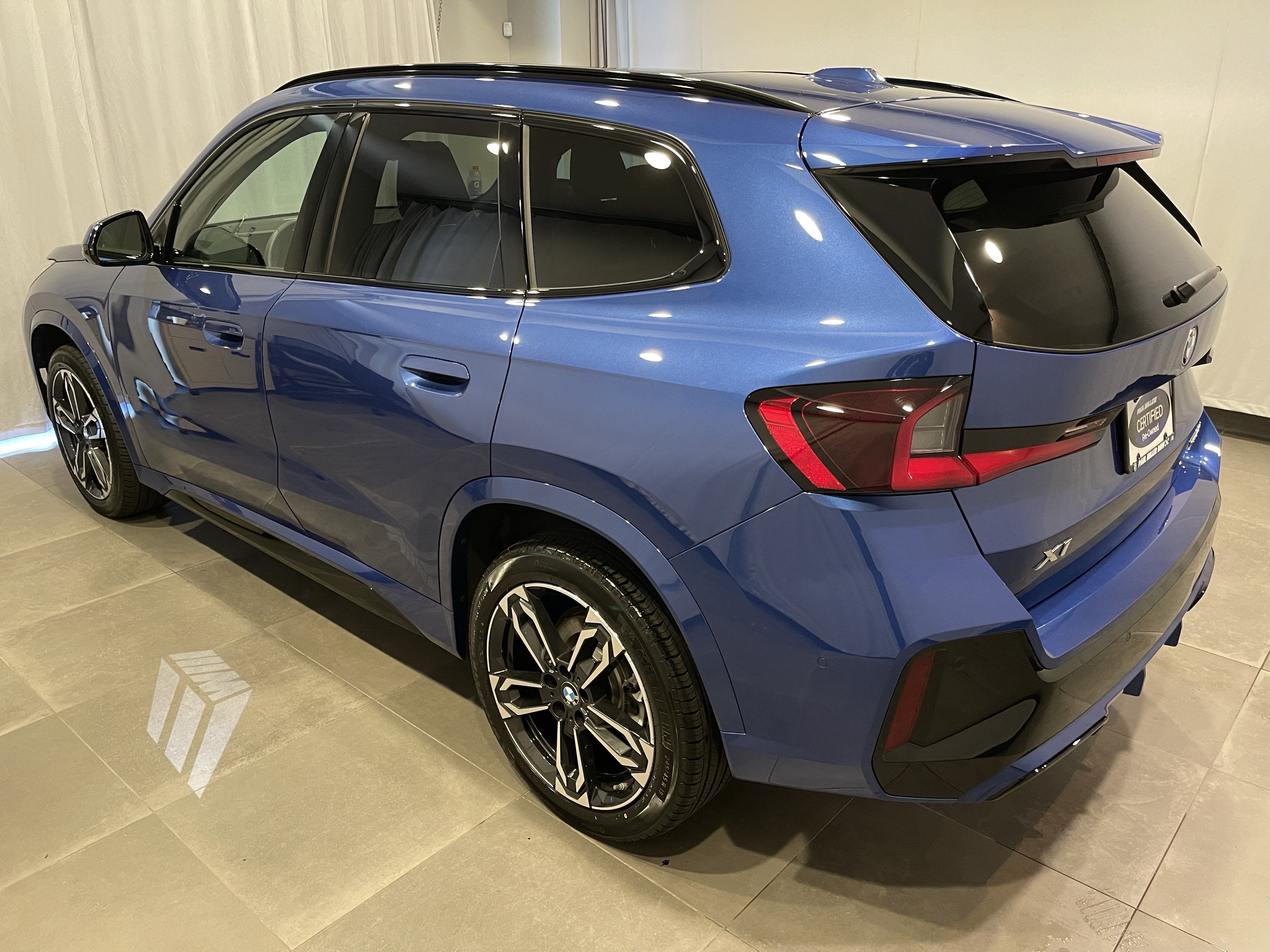 Used 2026 BMW X1 xDrive28i w/ Technology Package AWD/4WD image 4