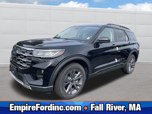 New 2026 Ford Explorer Active w/ Active Comfort Package AWD/4WD image 1