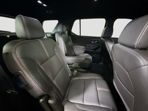 Used 2022 Chevrolet Traverse RS w/ LPO, Floor Liner Package image 27
