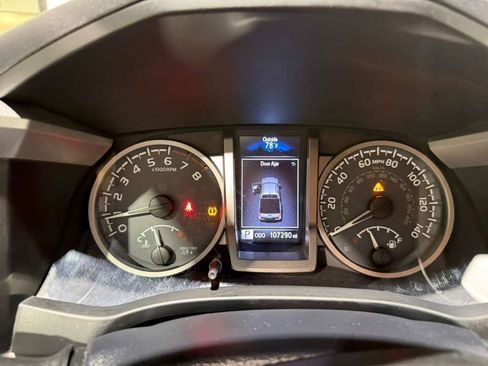 Used 2019 Toyota Tacoma SR5 image 36