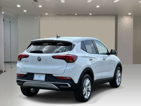 Used 2021 Buick Encore GX Preferred w/ Cold Weather Comfort Package FWD image 4