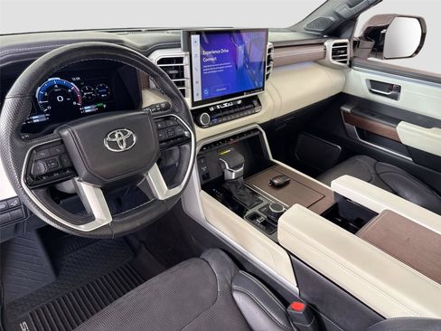 Used 2024 Toyota Sequoia Capstone AWD/4WD image 22