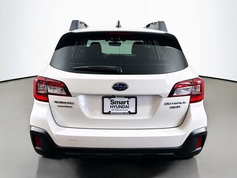 Used 2019 Subaru Outback 3.6R Limited AWD/4WD image 6