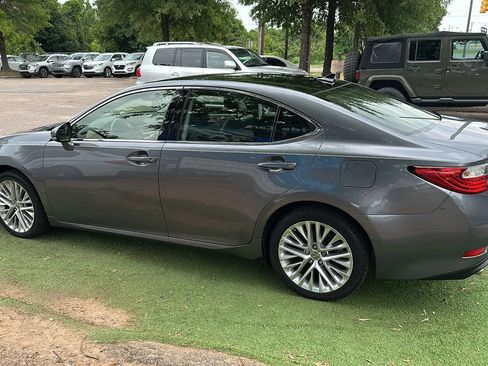 Used 2013 Lexus ES 350 FWD image 4